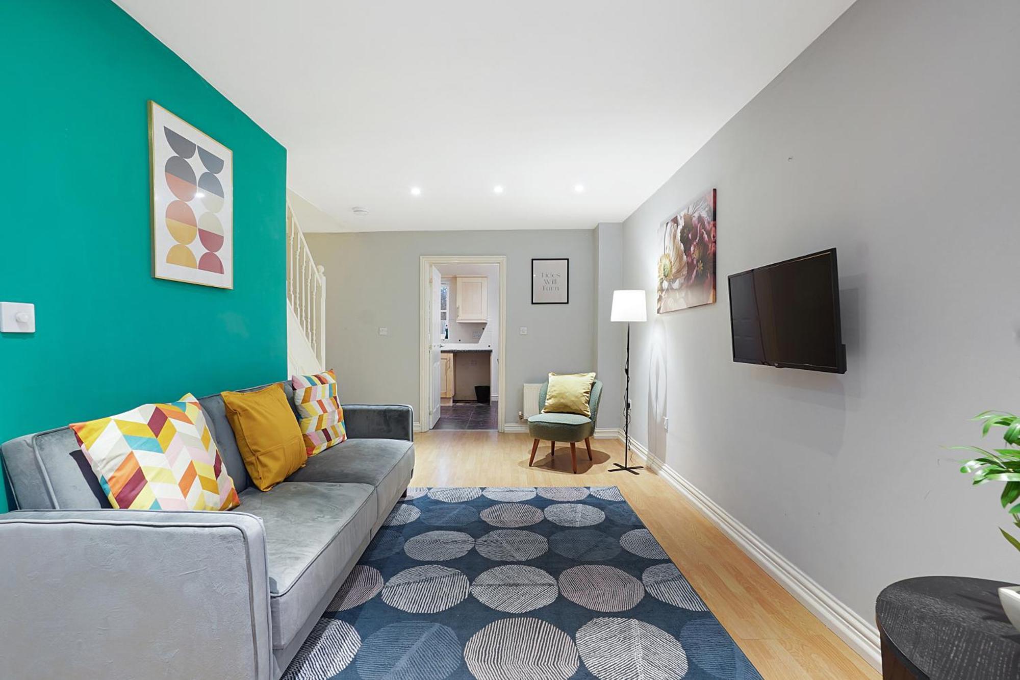 Comfortable Stylish Townhouse In Ashford Sleeps 5 Netflix 2 Parking Spaces Perfect For Contractors And Families Exterior photo